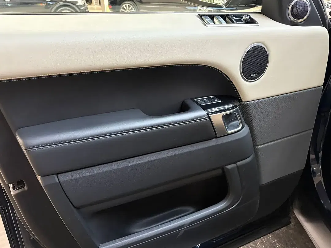 Land Rover Range Rover Sport HSE Dynamic - Thumbnail 7