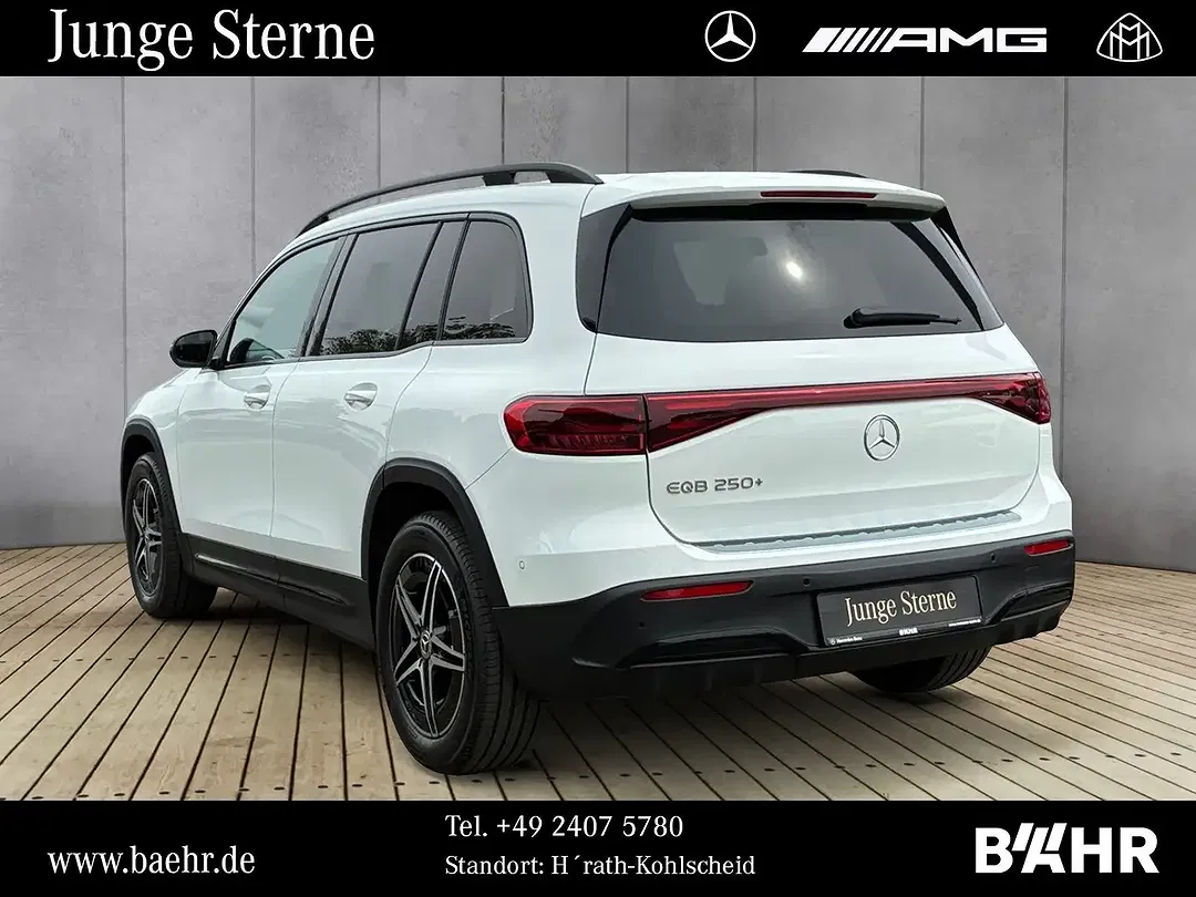 Mercedes-Benz EQB 250 AMG Night - Thumbnail 3