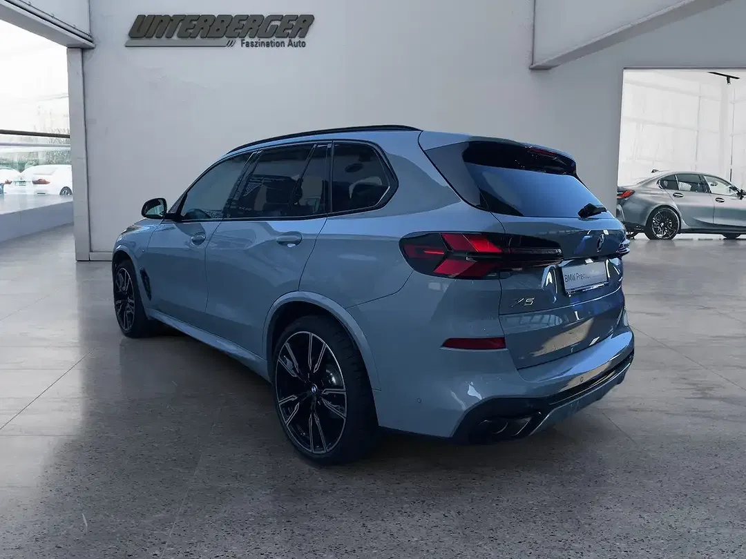 BMW X5 xDrive M - Thumbnail 4