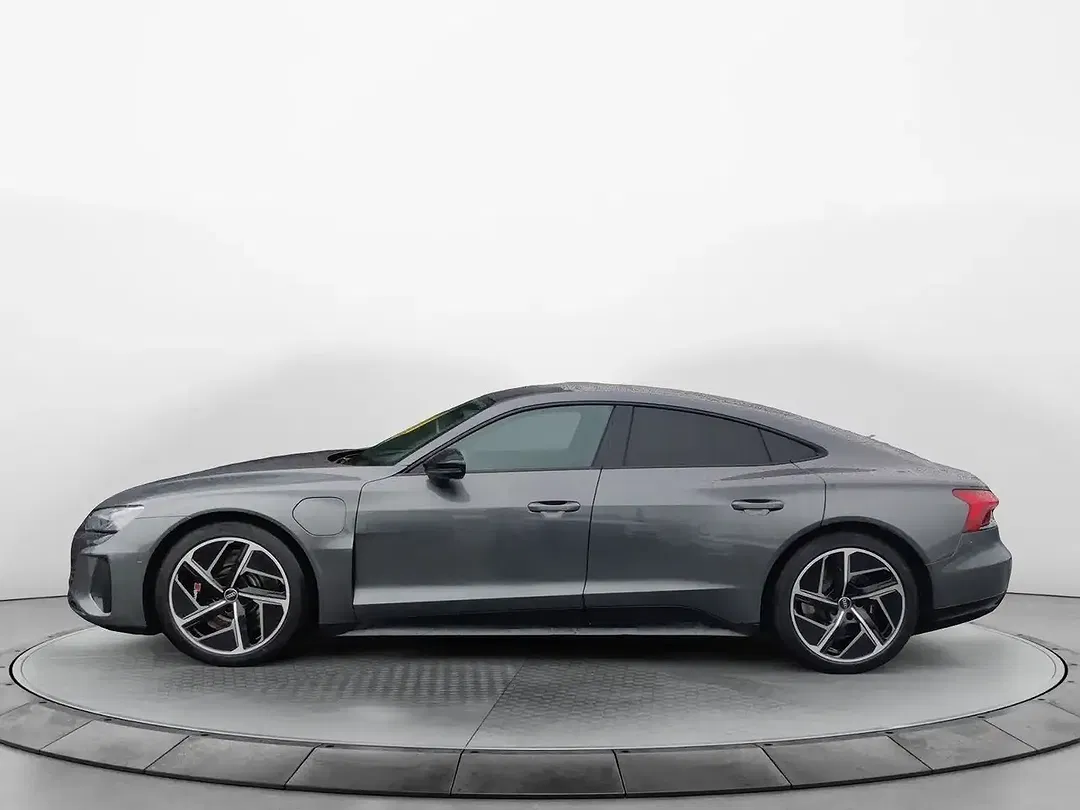 Audi RS e-tron GT quattro Matrix LED - foto 2