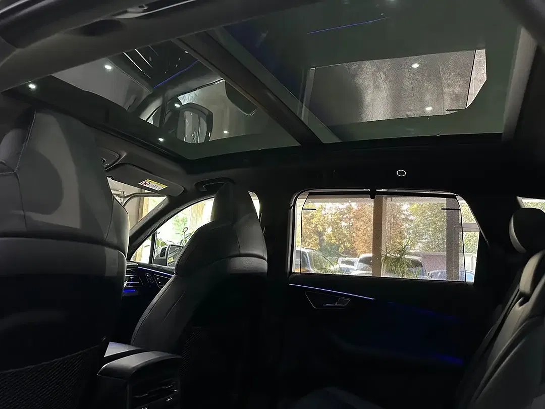 Audi SQ7 quattro - foto 15