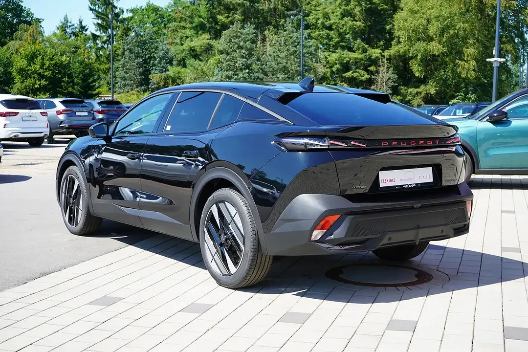 Peugeot 408 145 AUT Hybrid GT Exclusive - Thumbnail 3