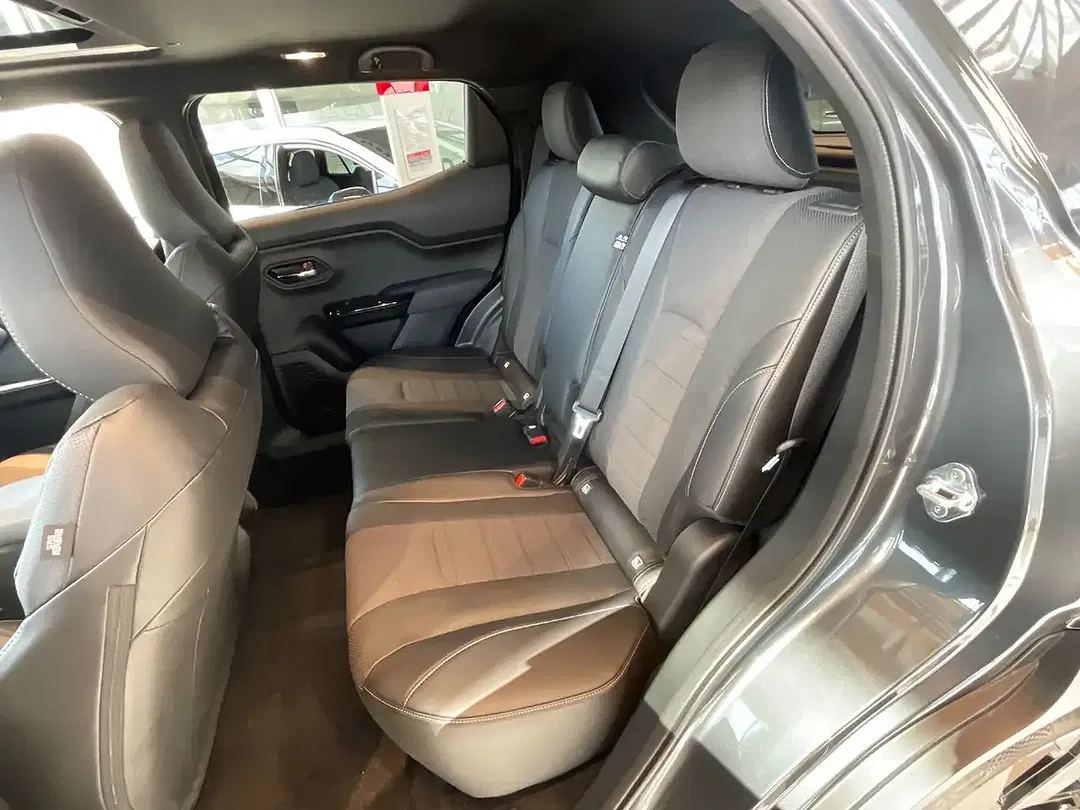 Toyota Urban Cruiser Lounge - Thumbnail 10