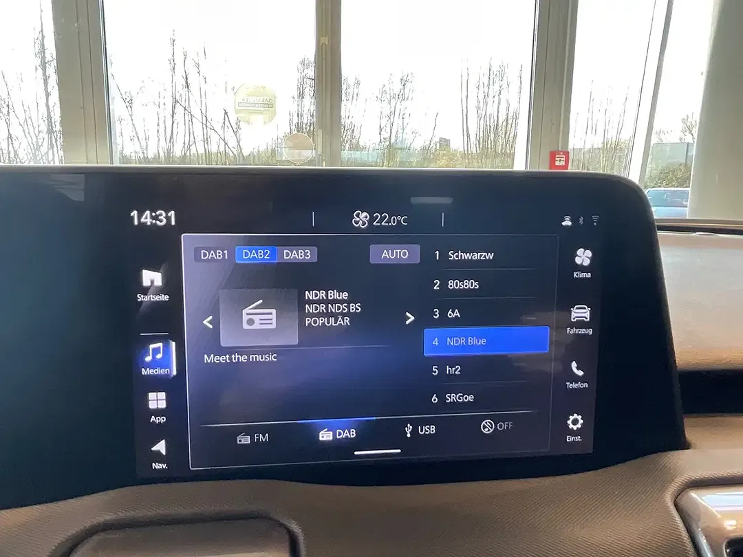 Toyota Urban Cruiser Lounge - Thumbnail 14