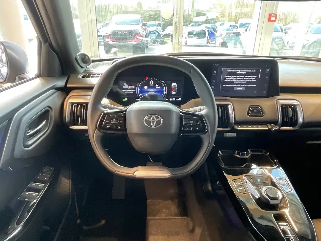 Toyota Urban Cruiser Lounge - Thumbnail 9
