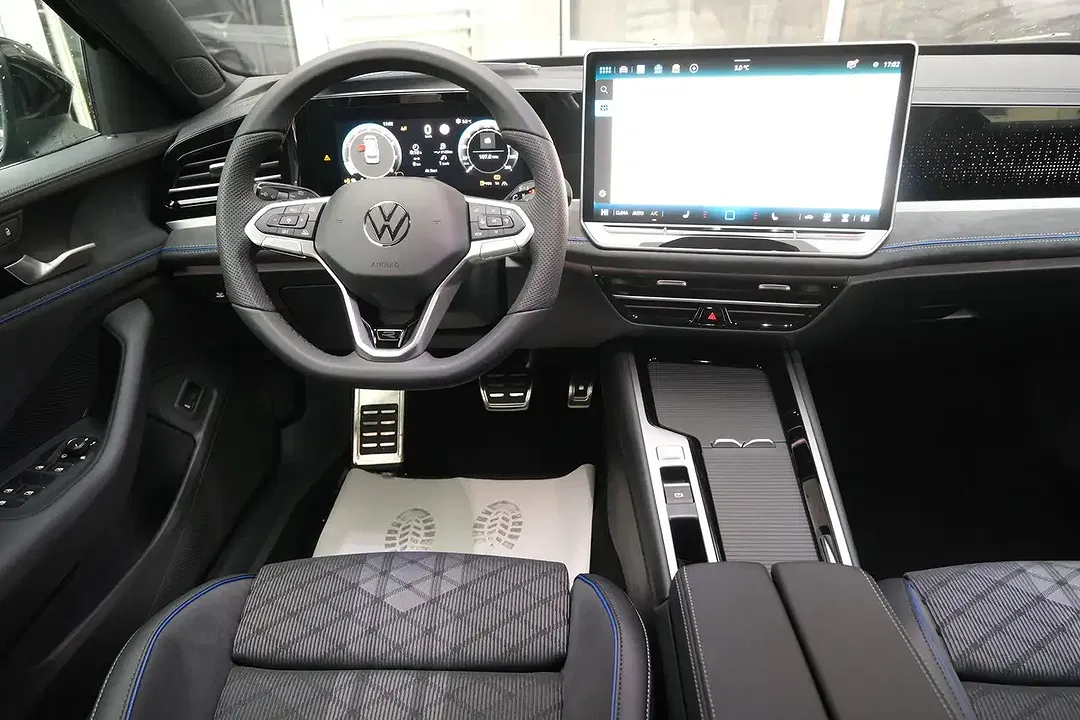 Volkswagen Passat Variant 2.0 TDI DSG 4Motion R-Line Pro - Thumbnail 10