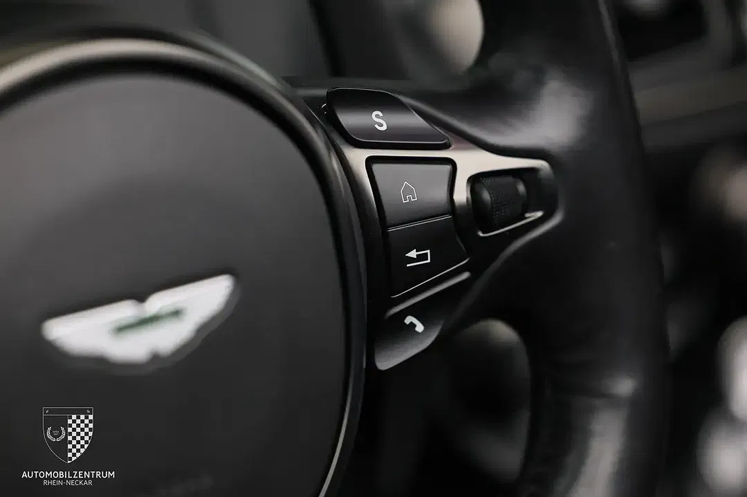 Aston Martin Vantage V8 Roadster - foto 15