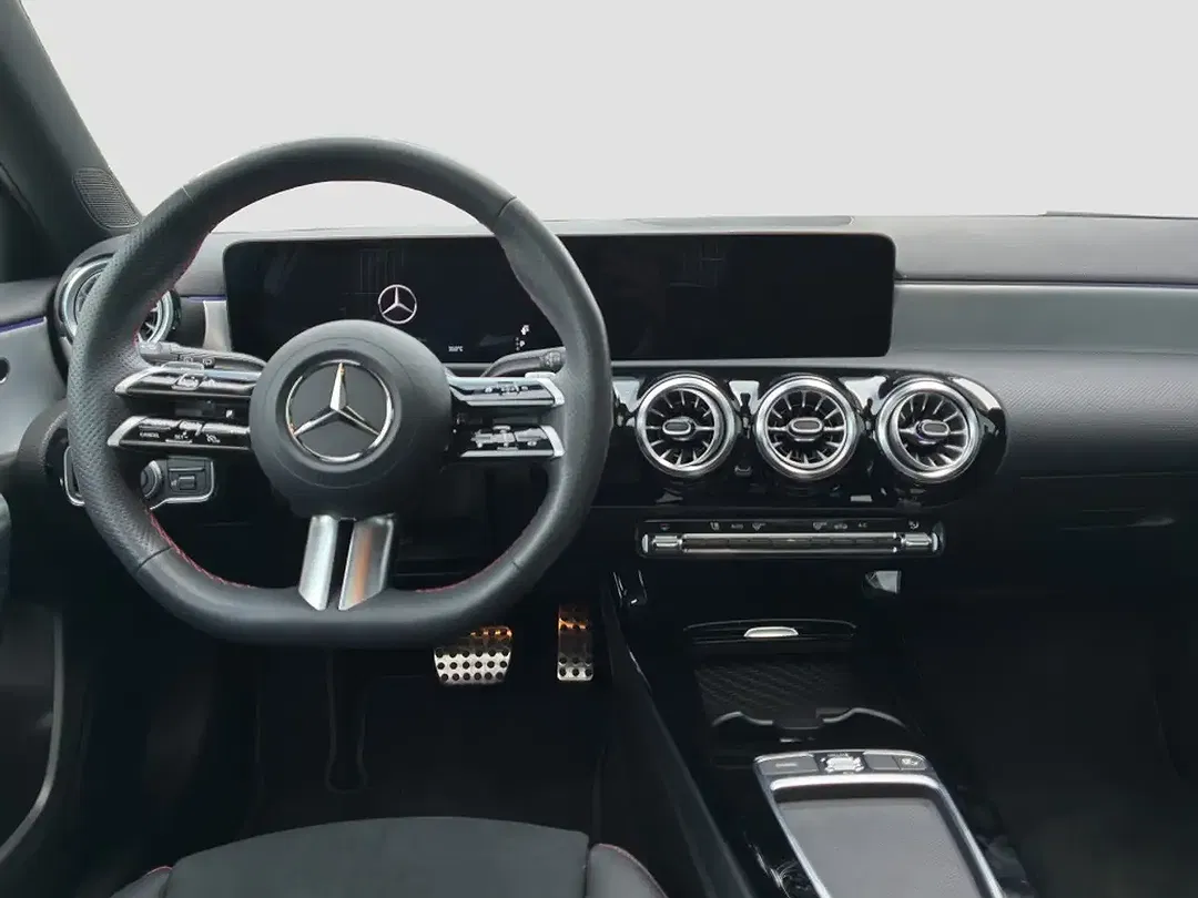 Mercedes-Benz A 180 AMG - Thumbnail 6