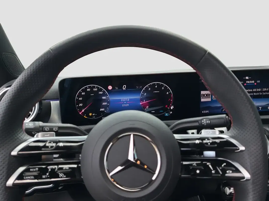 Mercedes-Benz A 180 AMG - Thumbnail 8
