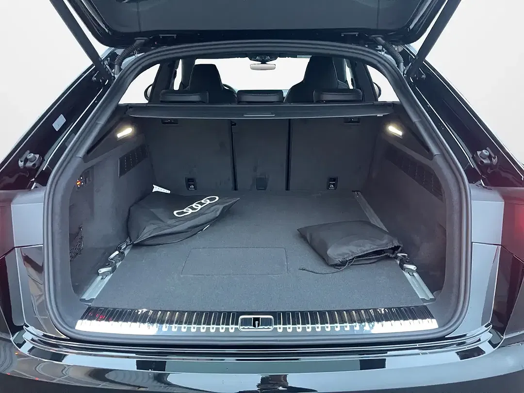 Audi Q8 TFSI e tiptronic quattro S line - Thumbnail 11