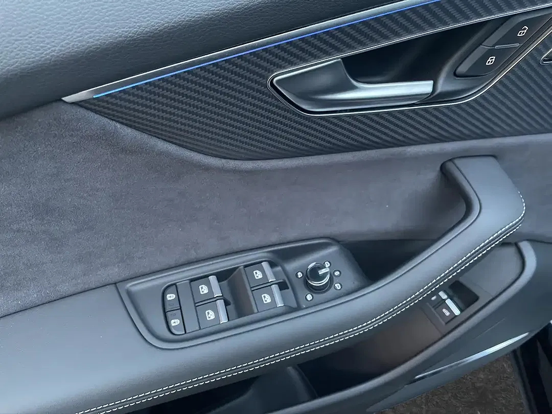 Audi Q8 TFSI e tiptronic quattro S line - Thumbnail 5