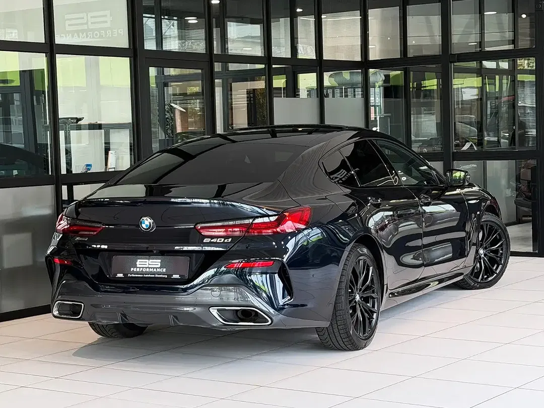 BMW 840 xDrive Coupe - Thumbnail 3