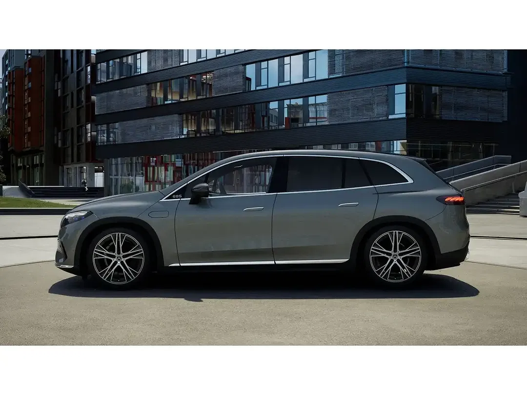 Mercedes-Benz EQS SUV 450 4MATIC - Thumbnail 3