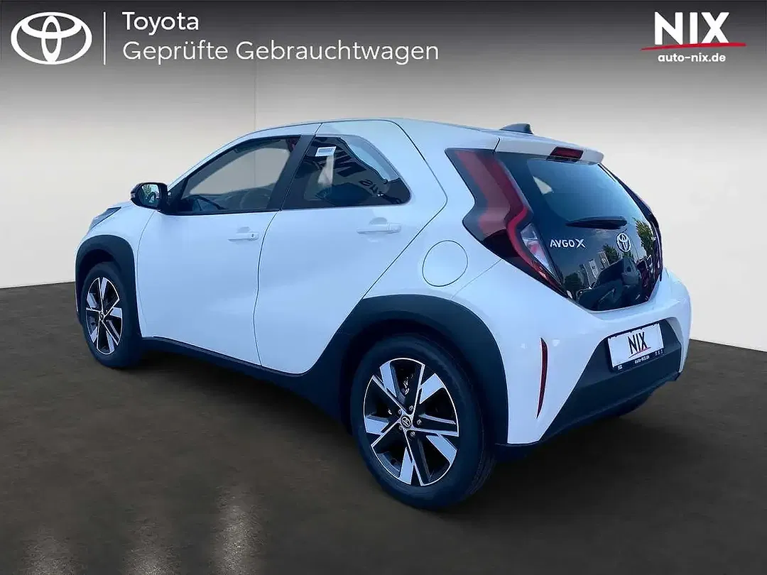 Toyota Aygo X 1.5 Hybrid Active - foto 2