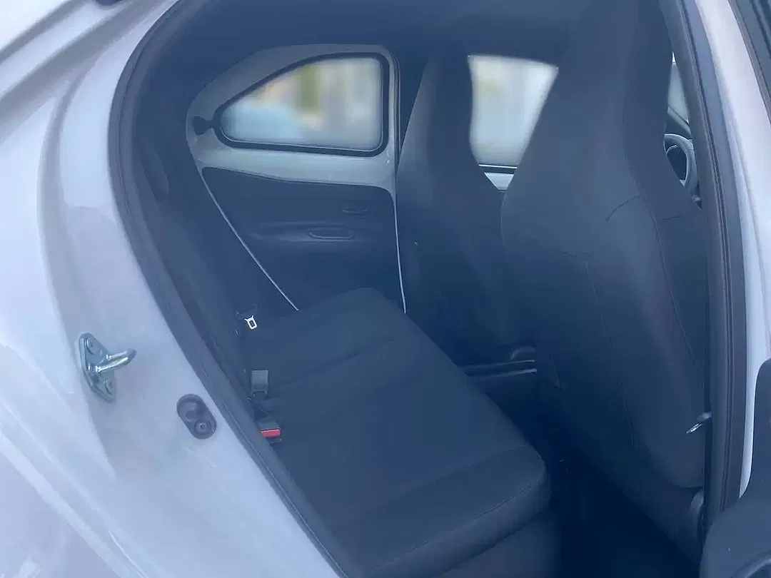 Toyota Aygo X 1.5 Hybrid Active - Thumbnail 7