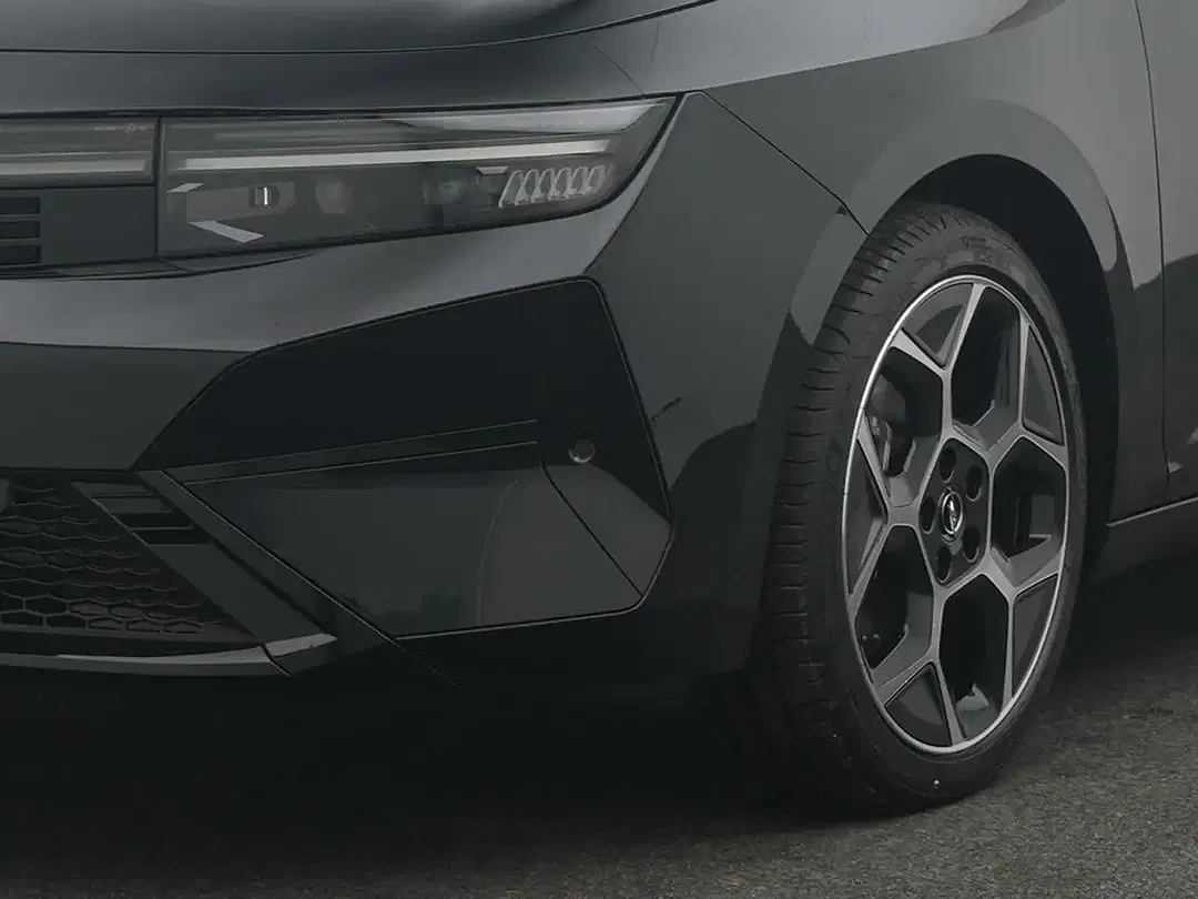 Opel Astra PHEV Ultimate - Thumbnail 8