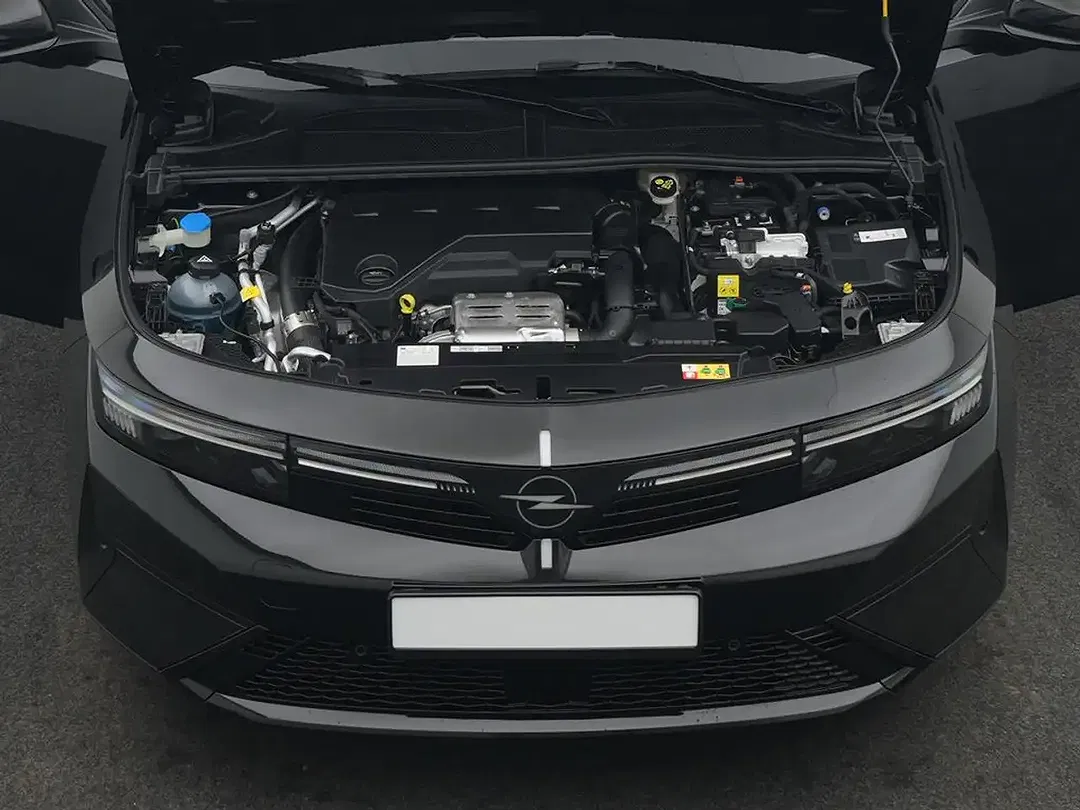 Opel Astra PHEV Ultimate - Thumbnail 5