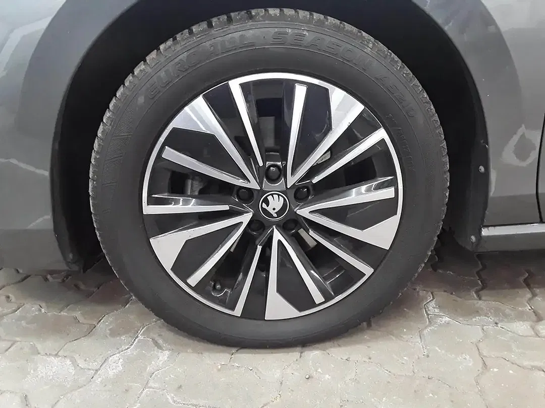 Skoda Superb 2.0 TDI Combi Selection - Thumbnail 8