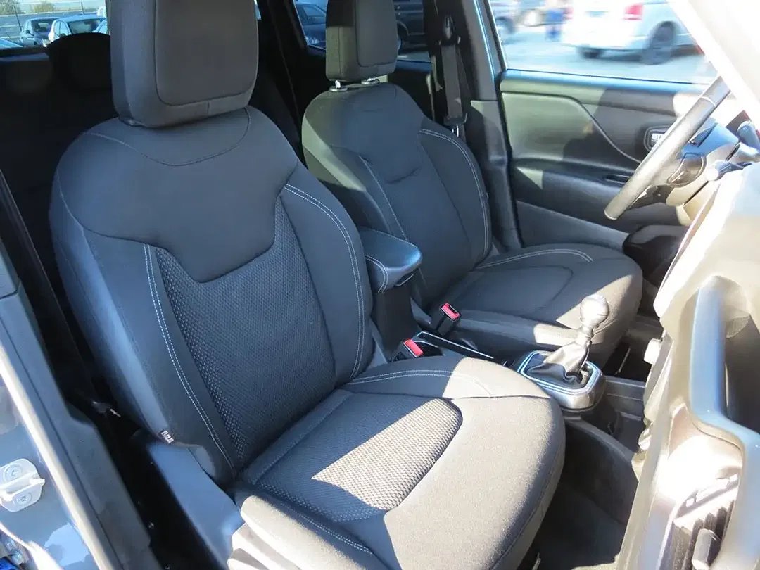 Jeep Renegade Limited - Thumbnail 14