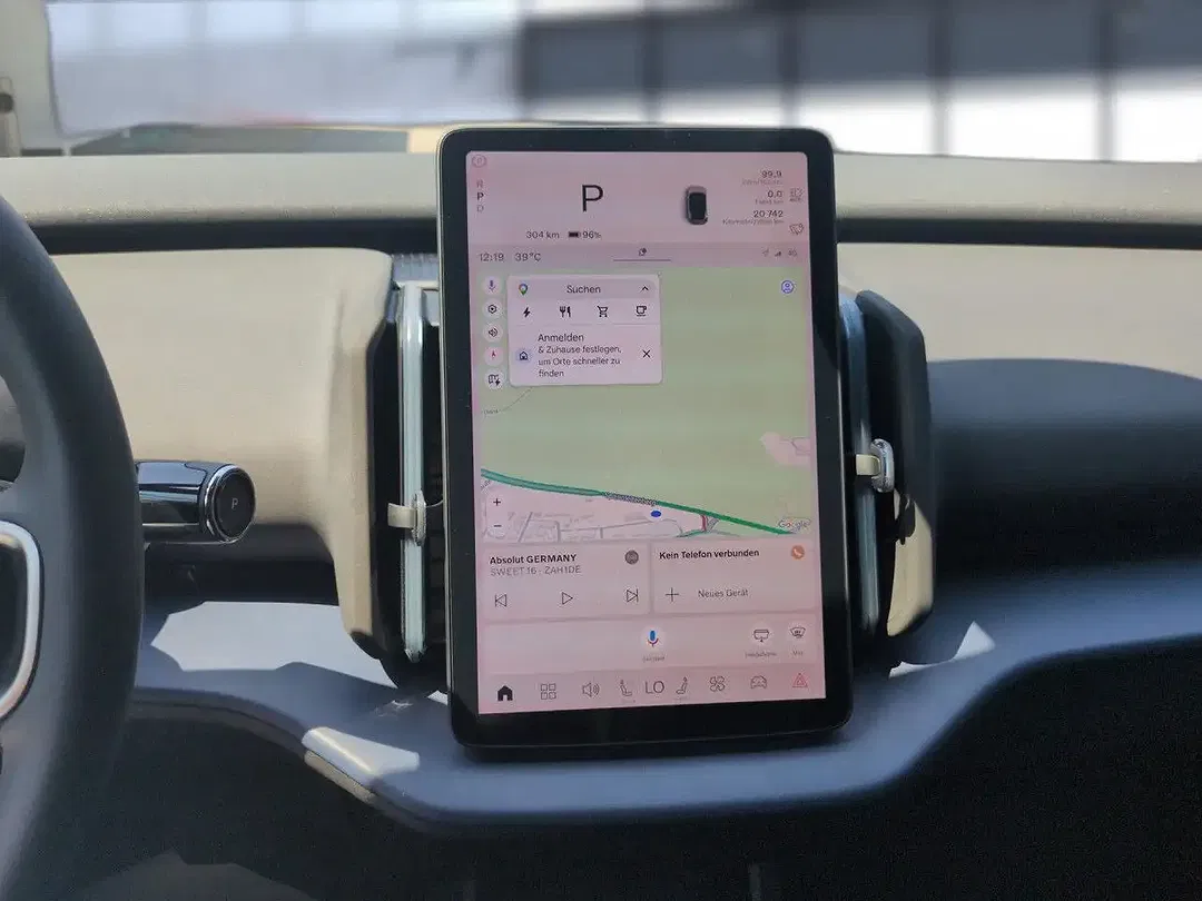 Volvo EX30 EV Plus - Thumbnail 11
