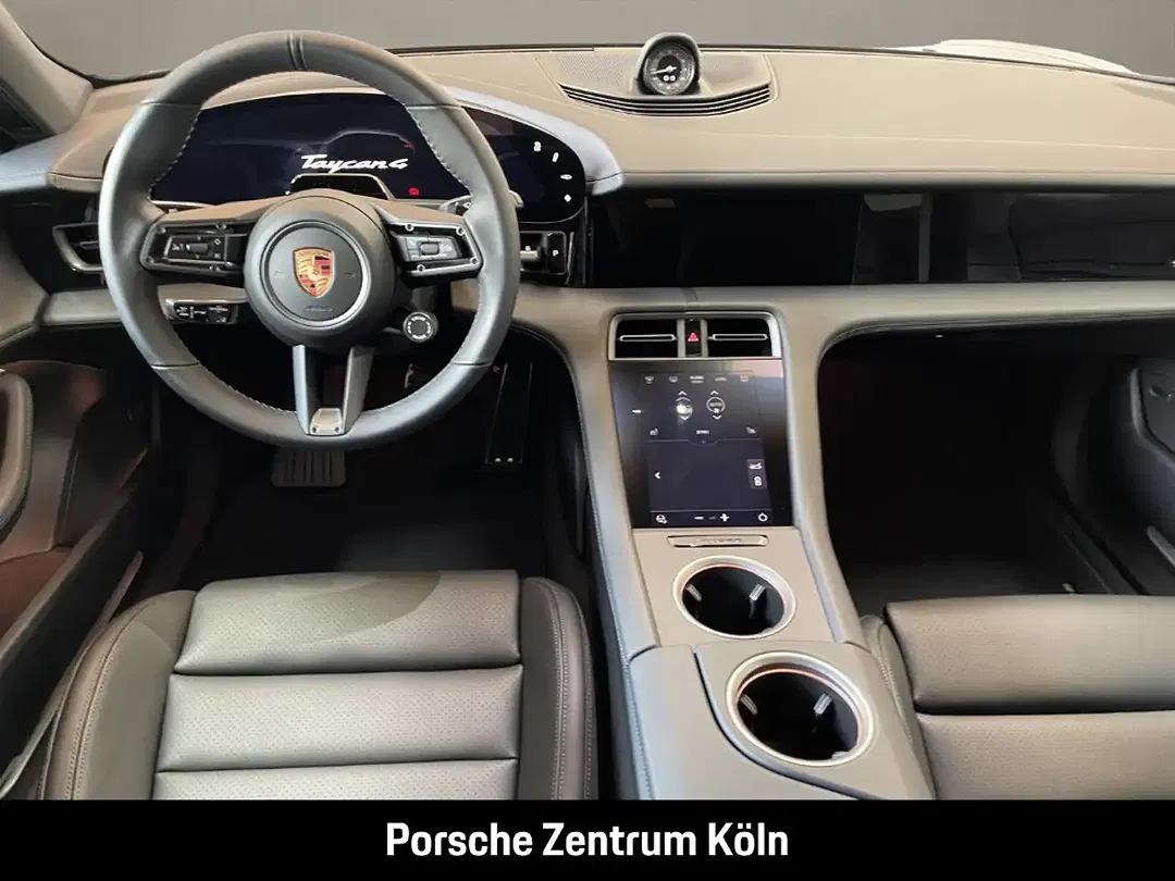 Porsche Taycan 4 Cross Turismo - Thumbnail 14
