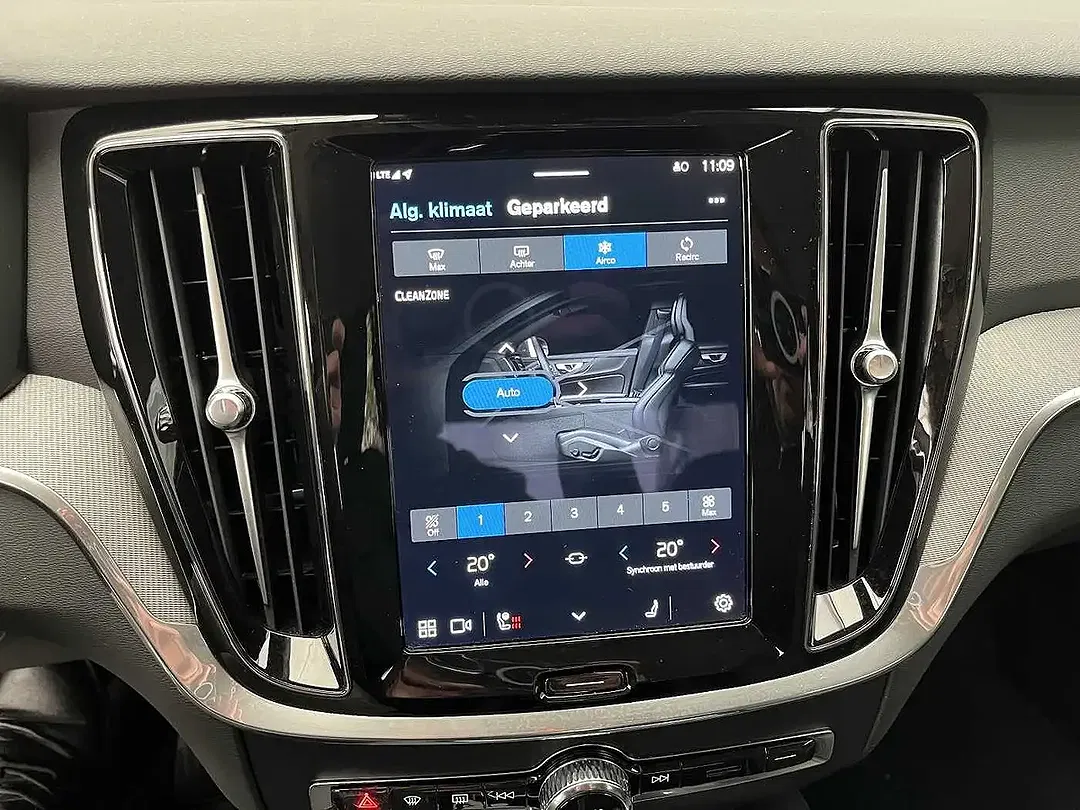 Volvo S60 T8 Plus Dark - foto 15