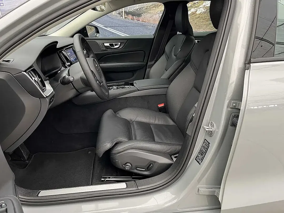Volvo S60 T8 Plus Dark - Thumbnail 7
