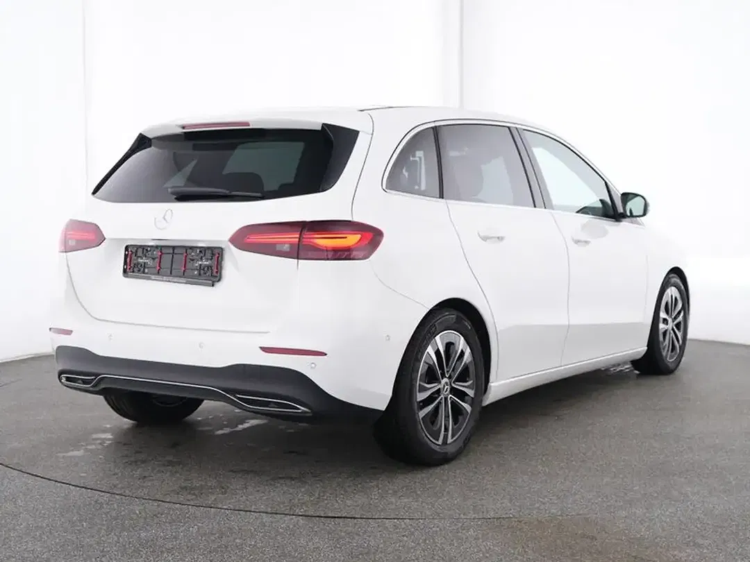 Mercedes-Benz B 200 - Thumbnail 3