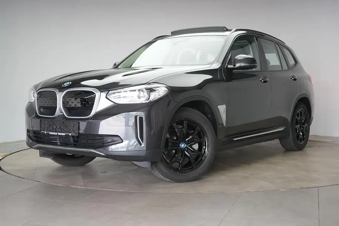BMW iX3 - foto 2
