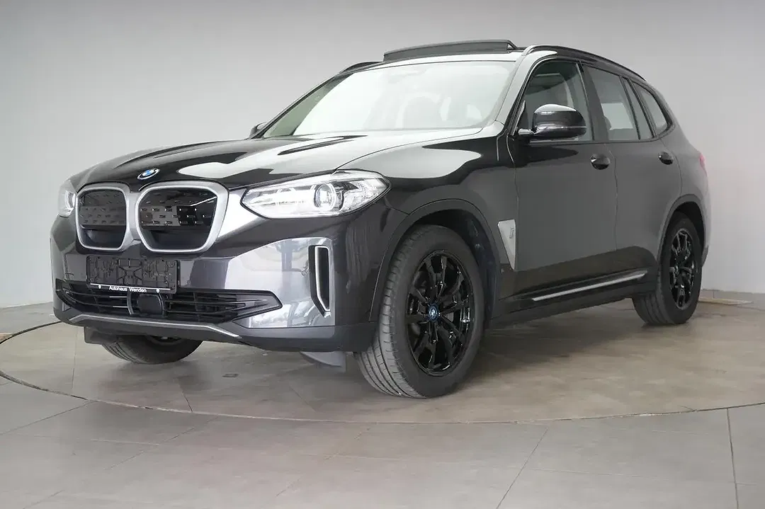 BMW iX3 - foto 18