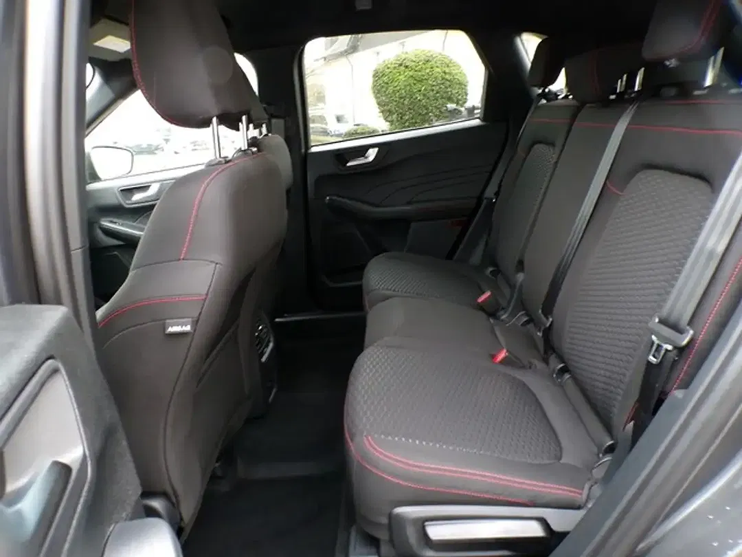 Ford Kuga 1.5 AUT ST-Line - Thumbnail 11