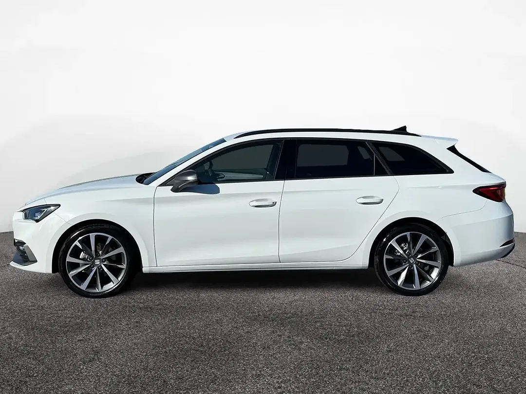 SEAT Leon eTSI FR - Thumbnail 3