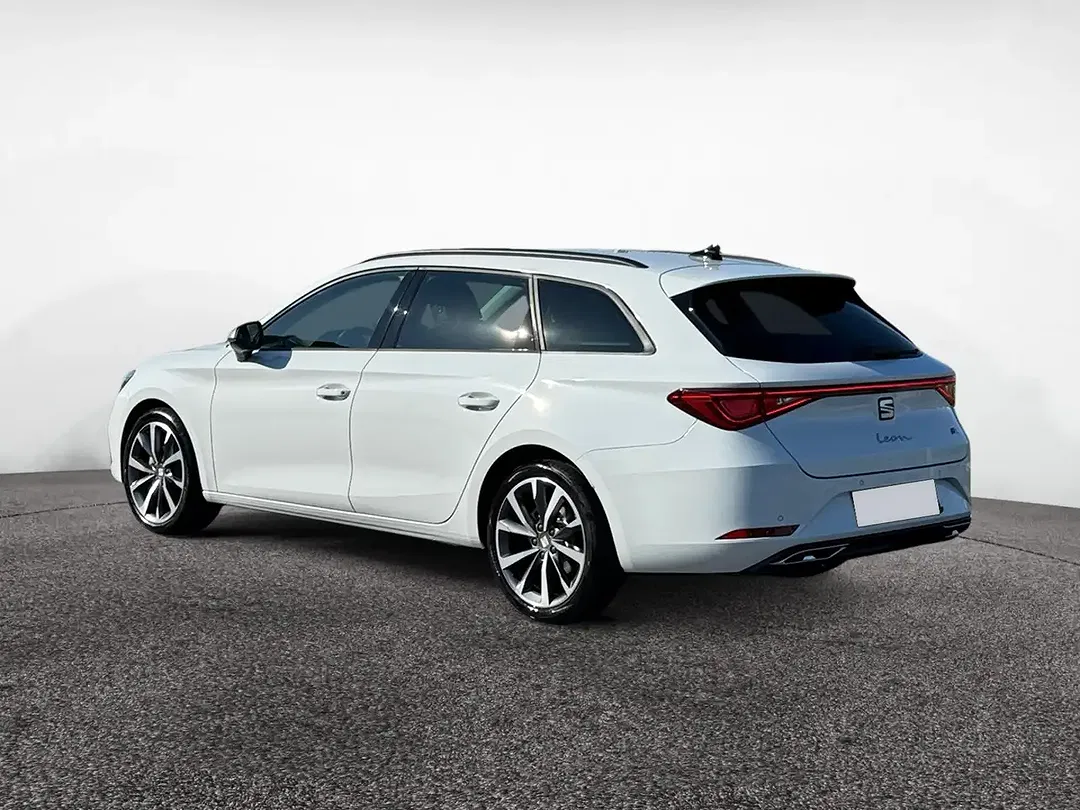 SEAT Leon eTSI FR - Thumbnail 4