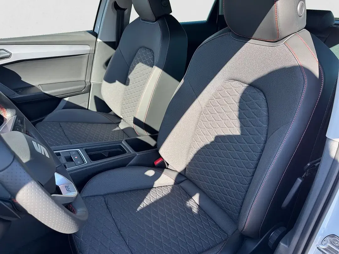 SEAT Leon eTSI FR - Thumbnail 8