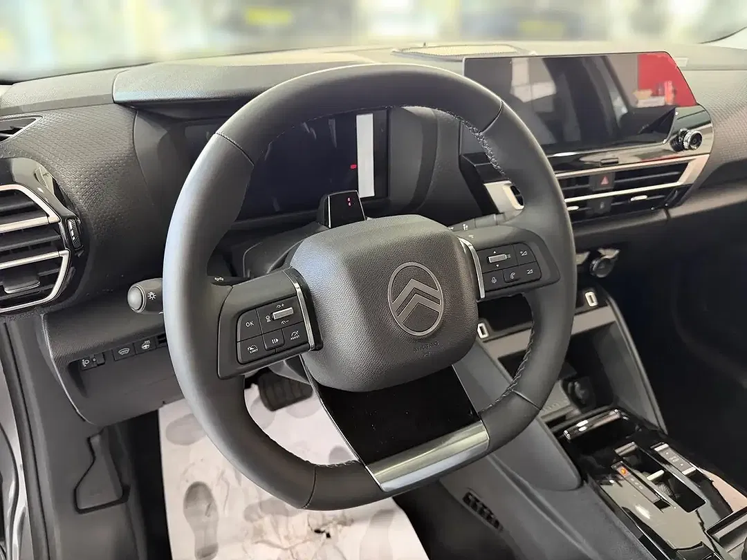 Citroen C4 Hybrid Max - Thumbnail 14