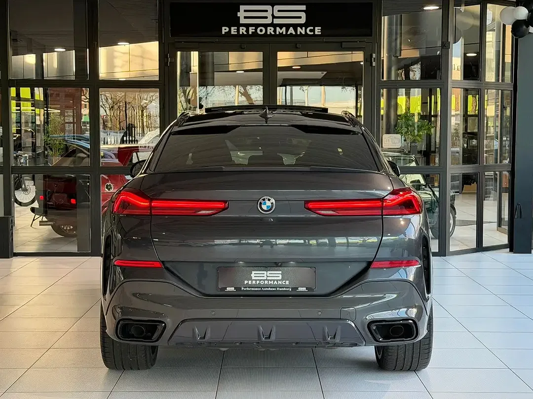 BMW X6 M - Thumbnail 4