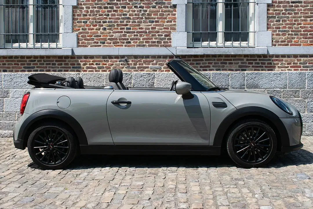 MINI One Cabrio - Thumbnail 10