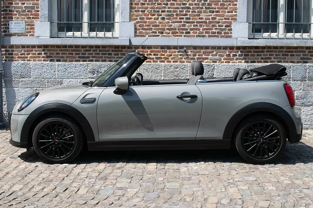 MINI One Cabrio - Thumbnail 11