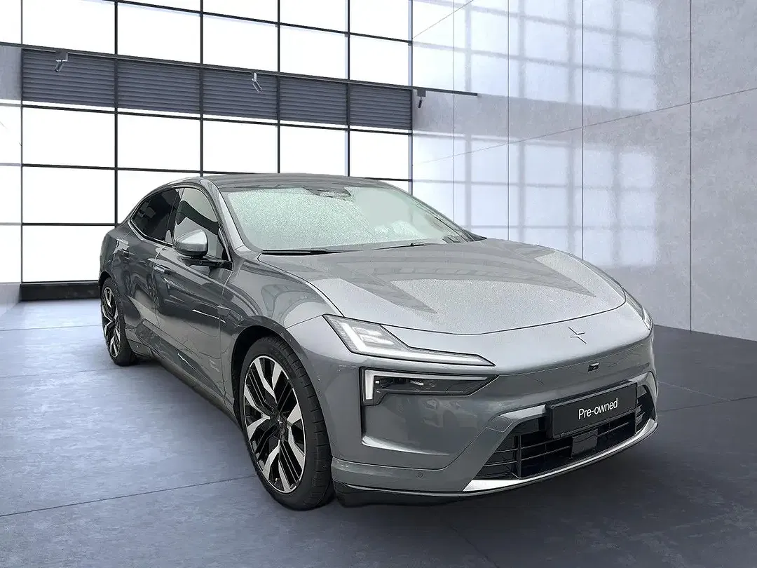 Polestar 4 - Thumbnail 4