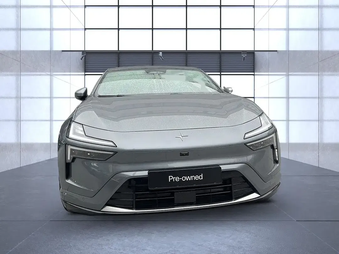 Polestar 4 - Thumbnail 5