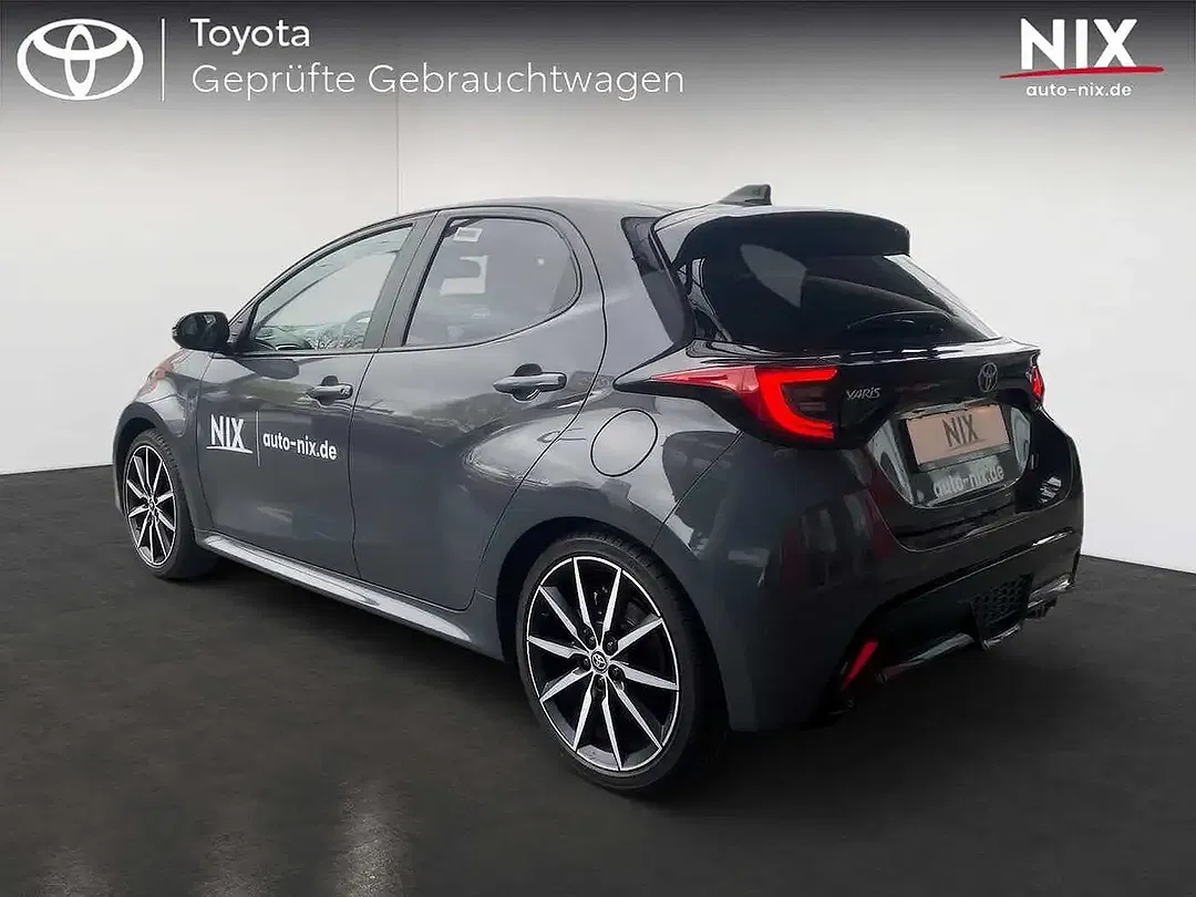 Toyota Yaris 1.5 Hybrid GR Sport - Thumbnail 5