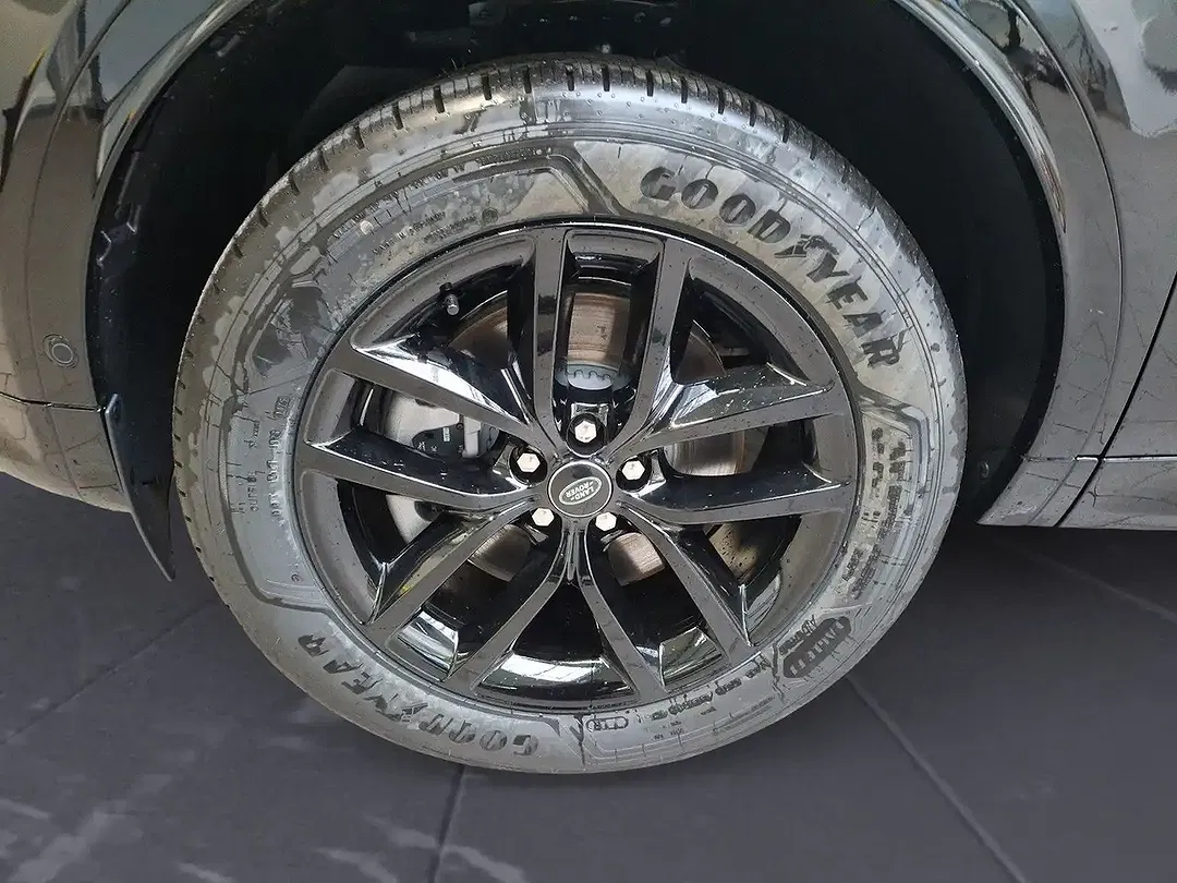 Land Rover Discovery Sport D200 Landmark Edition - Thumbnail 8