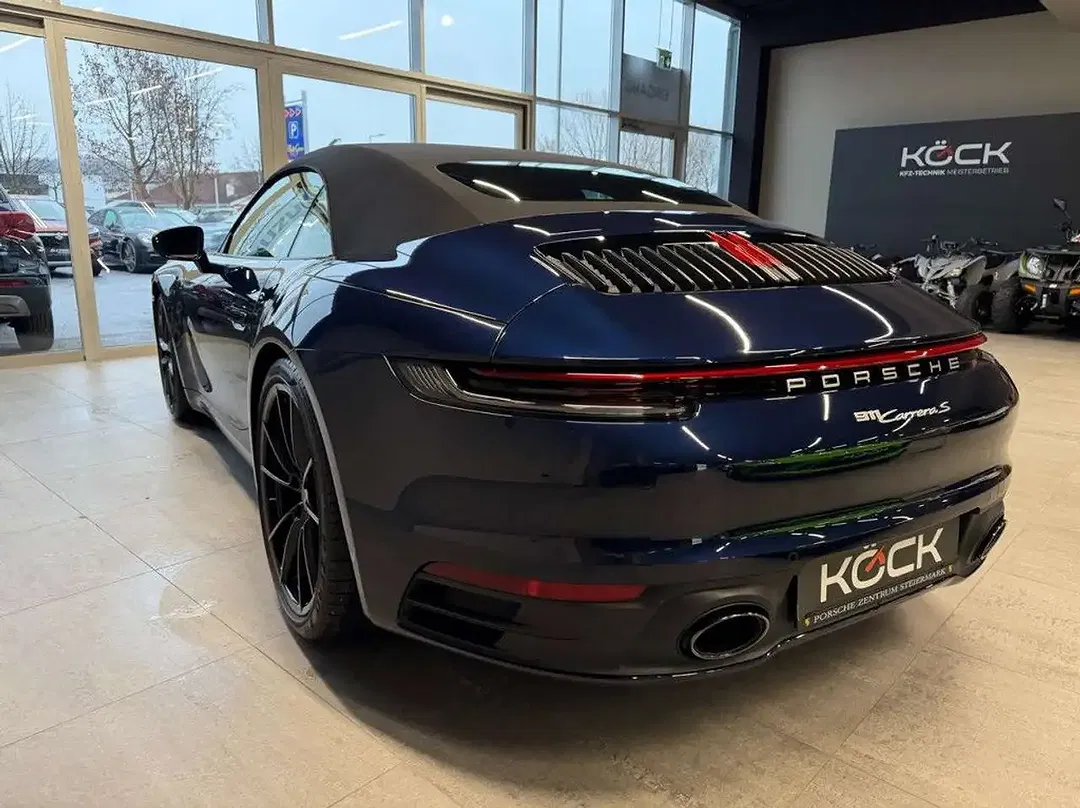 Porsche 911 Carrera S Cabriolet - Thumbnail 10