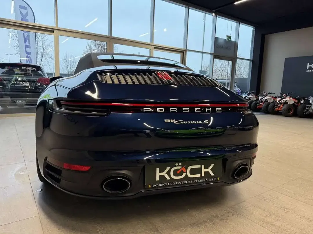 Porsche 911 Carrera S Cabriolet - Thumbnail 9