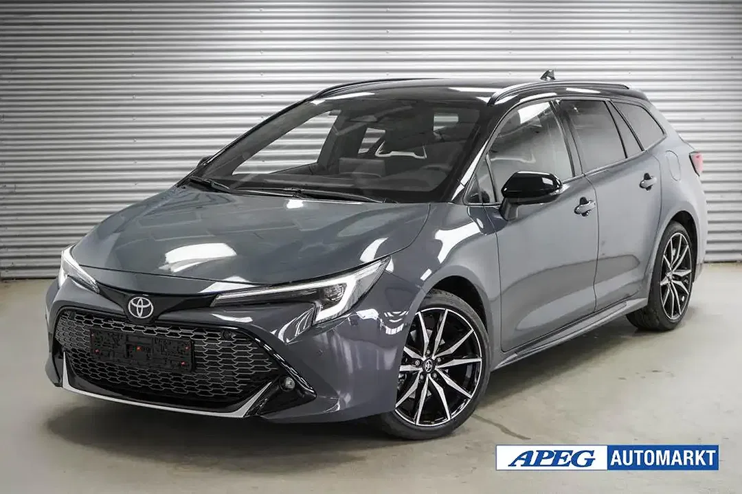 Toyota Corolla Hybrid GR Sport - Thumbnail 1