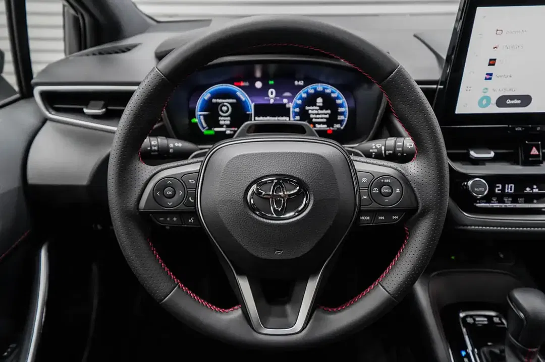 Toyota Corolla Hybrid GR Sport - Thumbnail 9