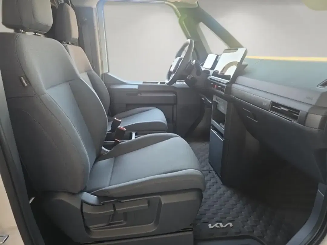 Kia PV5 Cargo Plus - Thumbnail 13