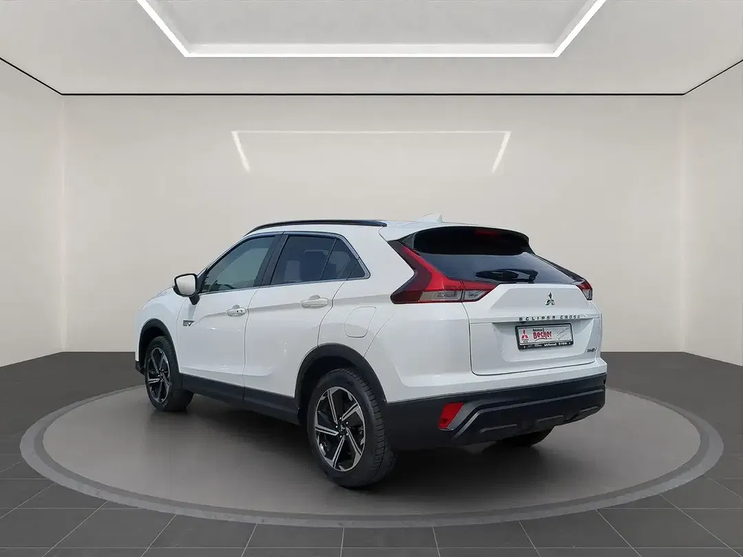 Mitsubishi Eclipse Cross PHEV - Thumbnail 4