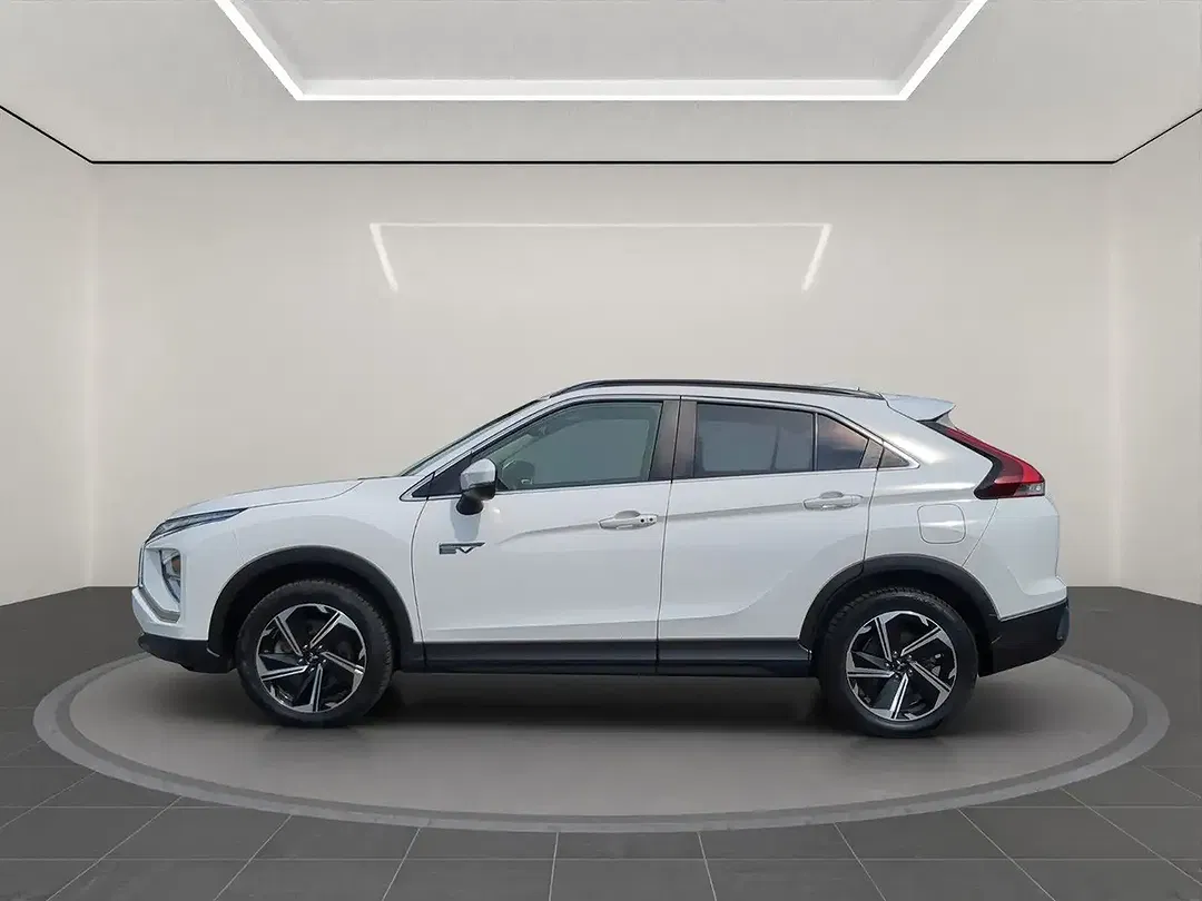Mitsubishi Eclipse Cross PHEV - Thumbnail 7