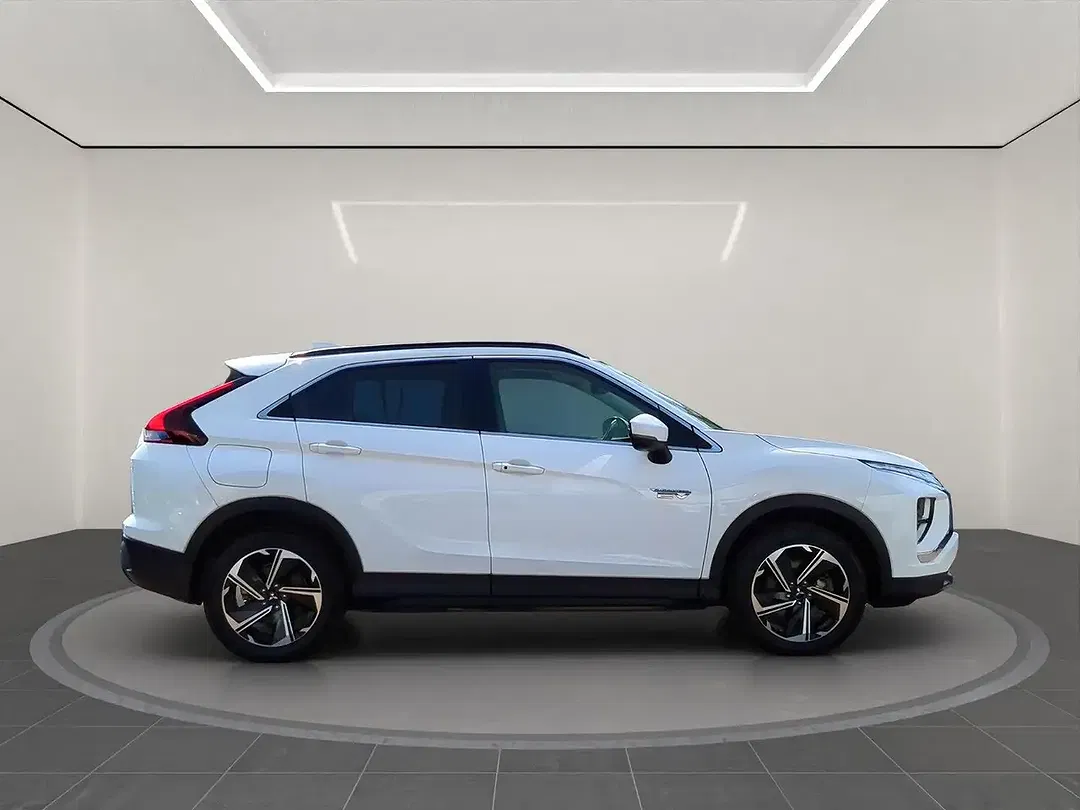 Mitsubishi Eclipse Cross PHEV - Thumbnail 8